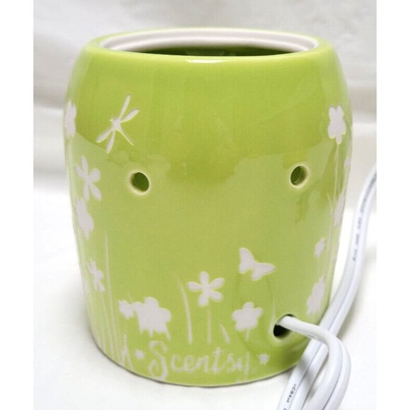 Scentsy MEADOW Mid Size Lime Green Warmer Base Dish w/Bulb #MSW-MDOW Retired - Picture 5 of 16
